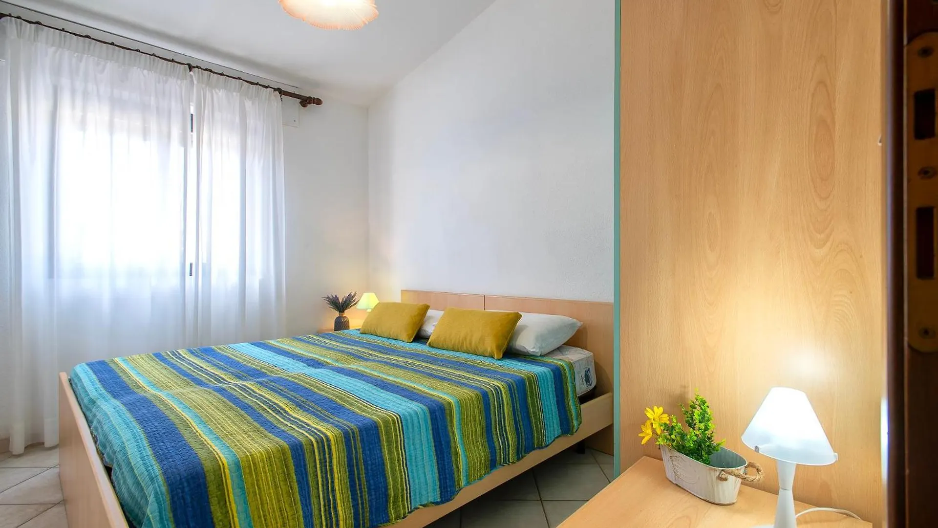 Casa Vacanze Nel Borgo Isola Rossa  Dom wakacyjny Isola Rossa (Sassari)